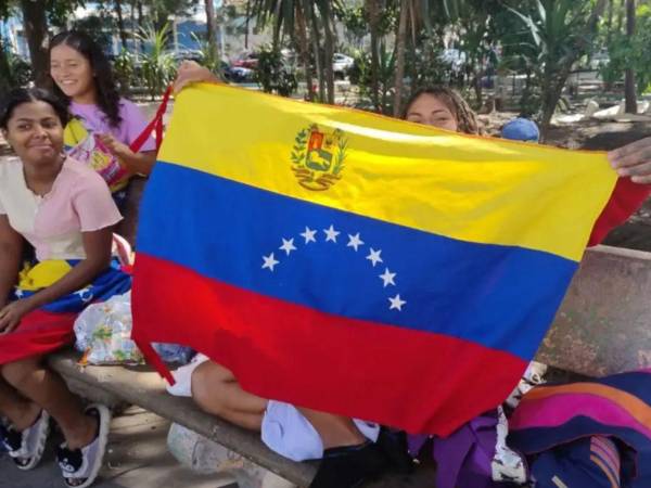 Migrantes venezolanos reaccionaron con esperanza tras la captura de Nicolás Maduro.