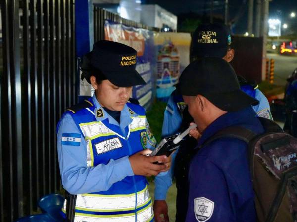 Las autoridades de la DNVT reiteran que los operativos continuarán de manera permanente en distintos puntos de<b> </b>San Pedro Sula.