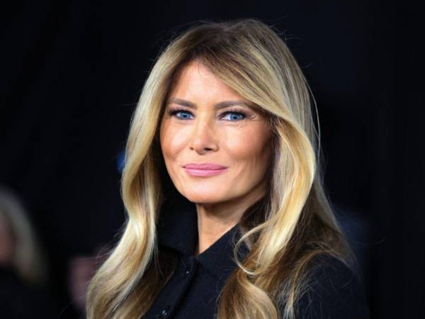 La primera dama de los Estados Unidos, Melania Trump, asiste al lanzamiento de su película 'Melania' en el Kennedy Center de Washington (Estados Unidos). EFE/ Octavio Guzmán