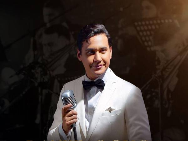 Daniel Ochoa, también conocido como La voz romántica de Honduras.