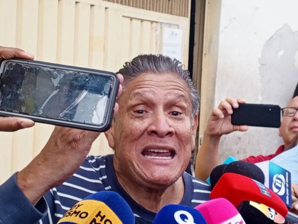 Esdras Amado López dando sus primeras declaraciones luego de audiencia preliminar.