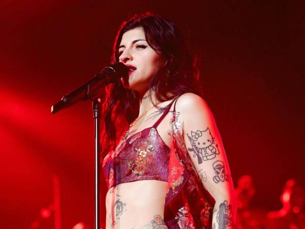 Julieta Cazzuchelli, conocida como Cazzu, promociona en México su gira “Latinaje En Vivo”.