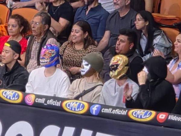 Los integrantes de BTS —Jin, Suga, Jimin y Jungkook— sorprendieron a sus seguidores al asistir a una función de lucha libre mexicana en la Ciudad de México, como parte de las actividades de su gira mundial “Arirang”.