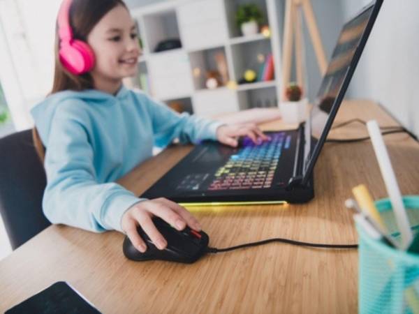 Los análisis de los investigadores confirmaron que los beneficios de PlaySmart se mantuvieron de forma homogénea independientemente del sexo, grupo étnico y nivel escolar.
