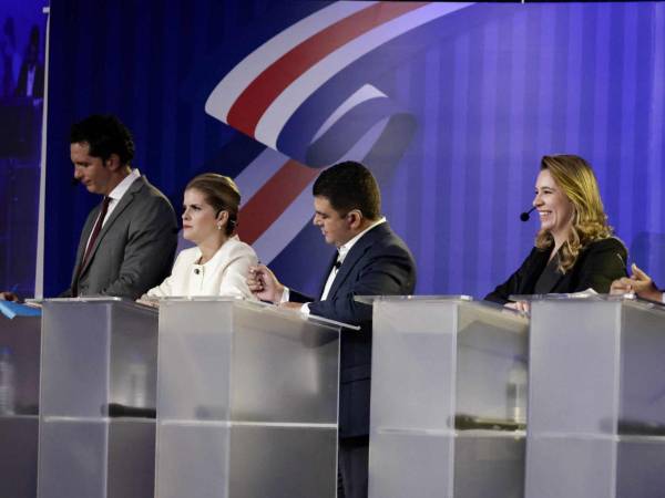 Candidatos presidenciales participan en un debate en San José, Costa Rica, entre ellos Laura Fernández, Álvaro Ramos y Claudia Dobles, de cara a las elecciones de 2026.