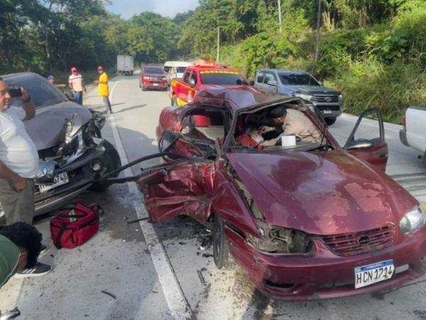 El Cuerpo de Bomberos se presentó al lugar del accidente en el que falleció Antonia García Valeriano.
