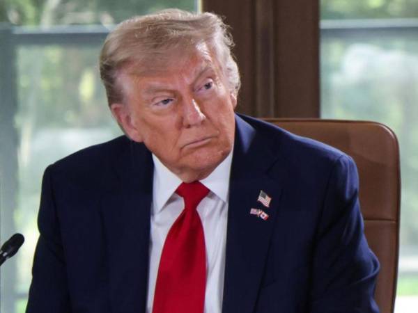Un tribunal federal de Massachusetts ordenó suspender una nueva regla migratoria de Donald Trump que afectaba a estudiantes, visitantes de intercambio y periodistas extranjeros.