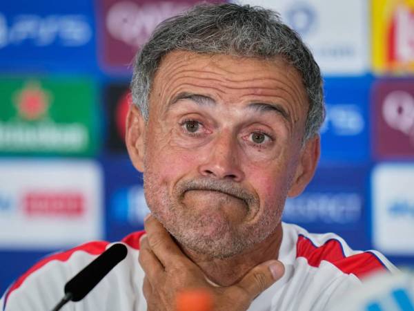 El entrenador Luis Enrique atendió a los medios de comunicación con rotundos comentarios.