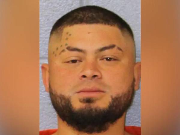 El hondureño Óscar Solórzano García, de 33 años de edad, está acusado de cargos federales.