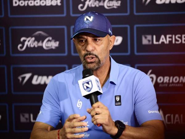 Marco Antonio Figueroa en conferencia de prensa.