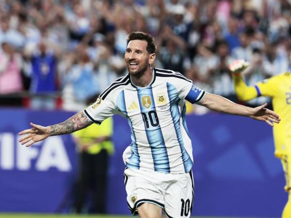 Messi se lució anotando un hat-trick para el triunfo de Argentina contra Argelia en el debut del Mundial 2026.