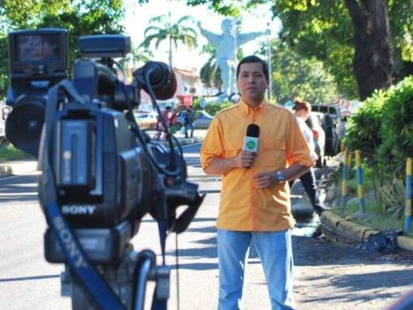 La detención del periodista venezolano Wilmer Solano por agentes del ICE generó preocupación entre organizaciones de prensa, que aseguran que su situación migratoria estaba en regla.