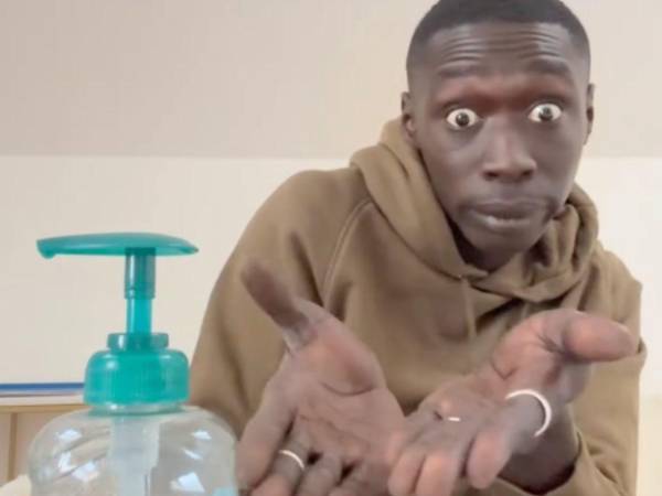 El acuerdo de venta incluye el desarrollo de un gemelo digital (Avatar) basado en inteligencia artificial que replicará la voz, los gestos y los patrones de comportamiento de Lame. Este avatar permitirá generar contenido multilingüe y realizar transmisiones en vivo en distintas zonas horarias.