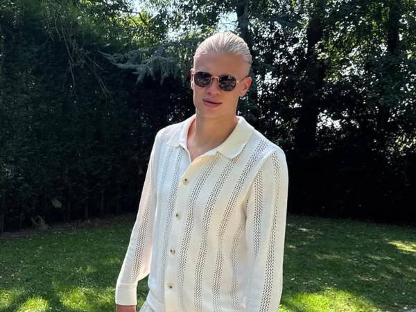 Bombazo en Europa: El goleador noruego Erling Haaland llegó a Barcelona este lunes 23 de marzo.