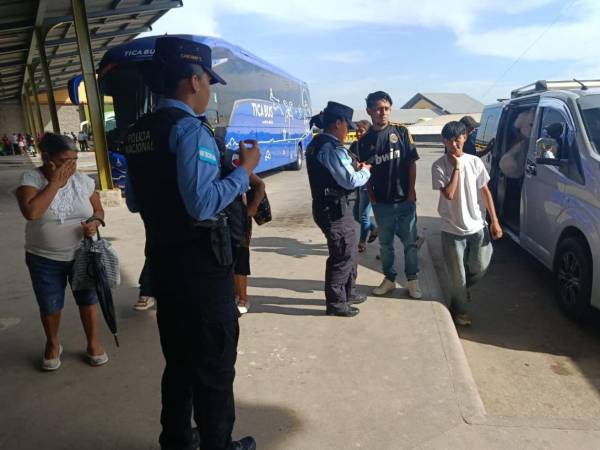 La circulación mensual de viajeros por la terminal sampedrana promedia alrededor de un millón de personas.