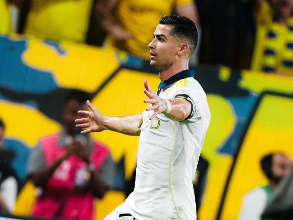El festejo de Cristiano Ronaldo tras sus goles y título con Al Nassr.