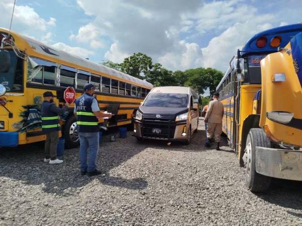 Las unidades de transporte deben encontrarse en buenas condiciones físico-mecánicas y cumplir con los requisitos establecidos para evitar inconvenientes durante las excursiones del Feriado Morazánico.