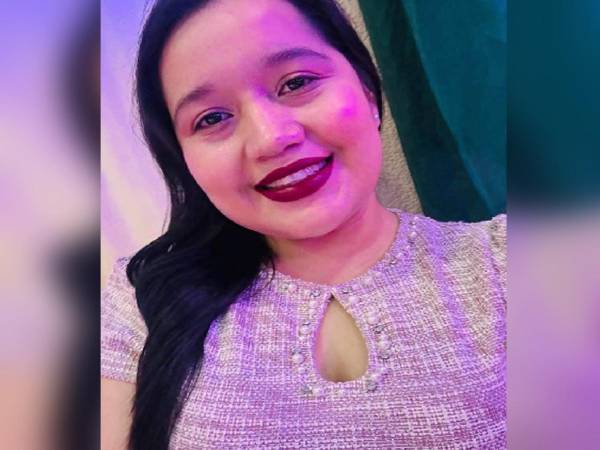 La mujer fue llevada de emergencia a un centro hospitalario; se desconoce su estado de salud.