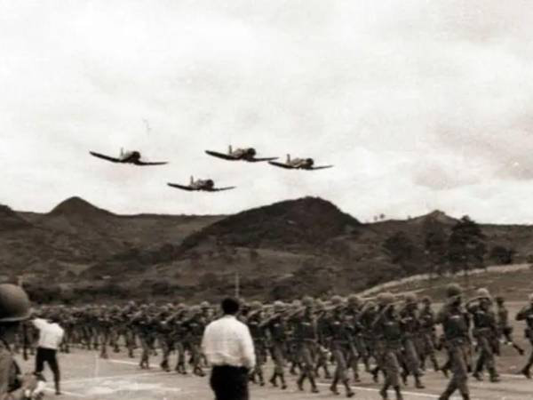 Honduras conmemora este 14 de julio el Día de la Hondureñidad, una fecha ligada al conflicto armado de 1969 con El Salvador. Aunque pasó a la historia como la Guerra del Fútbol, las causas reales fueron territoriales, migratorias, agrarias, económicas y políticas.