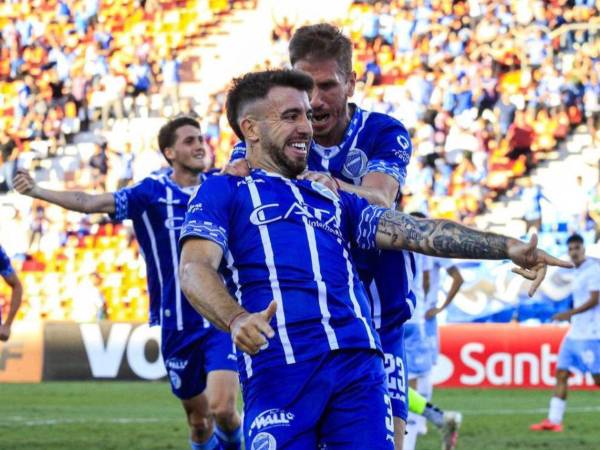 El delantero argentino se hizo presente en el marcador para Godoy Cruz.