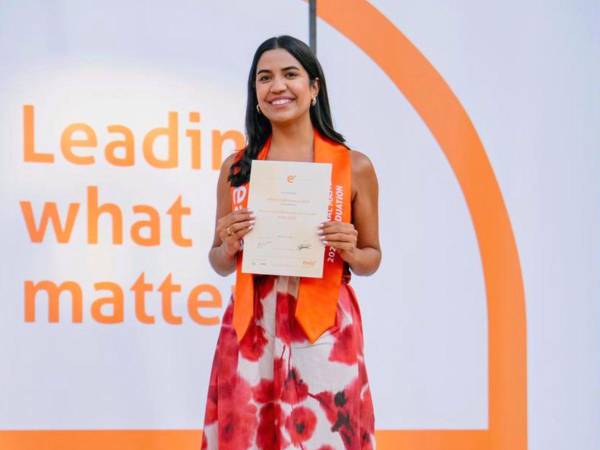 Como beneficiaria del programa de Crédito-Beca de HonduFuturo, Ariana Bonilla Rietti logró estudiar su máster en Sustainable Business and Innovation en EADA Business School, en Barcelona, España.