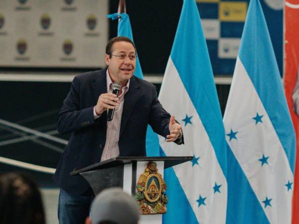 Carlos Eduardo Reina, candidato a diputado por Libre en Francisco Morazán.