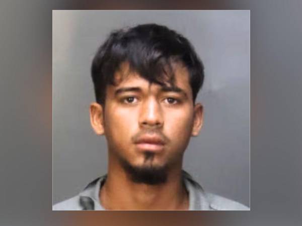 Joel Alexander Orellana, de 21 años de edad,