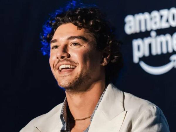 El actor Belmont Cameli, una de las figuras de la serie Off Campus de Prime Video, participó en una cadena de donación de órganos que permitió salvar la vida de siete pacientes, luego de intentar donar un riñón a un amigo de la infancia que necesitaba un trasplante.