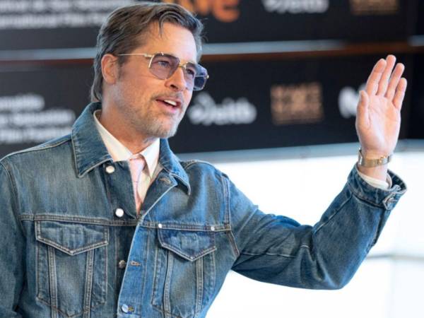 Brad Pitt interpreta en Heart of the Beast a un oficial de las Fuerzas Especiales que, tras sufrir un accidente, queda atrapado en la implacable naturaleza de Alaska junto a su perro, al que considera su mejor amigo.
