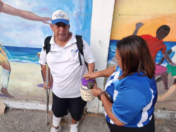 Hoy, el narrador y cronista deportivo Nahún<b> </b>Palacios necesita que seamos nosotros quienes narremos una historia de solidaridad para él.