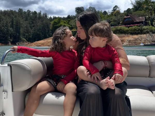 Cara Rodríguez comparte fotos junto a sus hijos, los cuales fueron el resultado de su amor con Beéle.