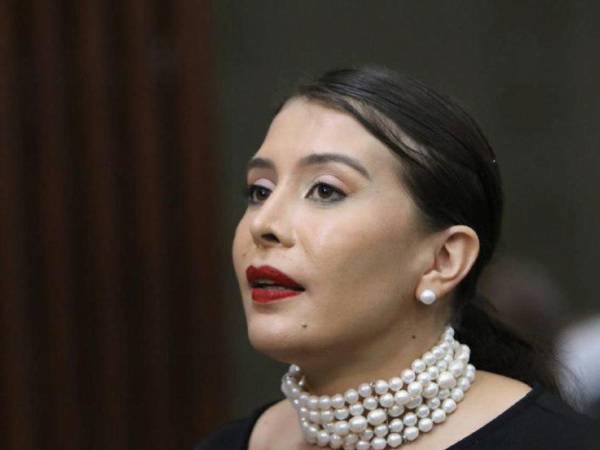 Iroshka Elvir es diputada por el Partido Liberal de Honduras desde 2022, durante la administración de Xiomara Castro.