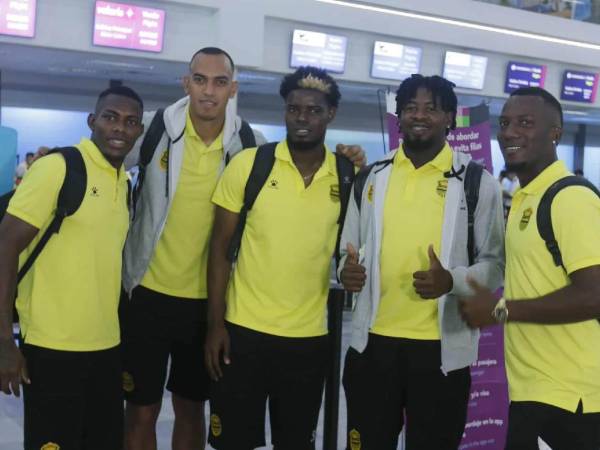 Real España viajó rumbo a Guatemala para enfrentarse al Municipal.