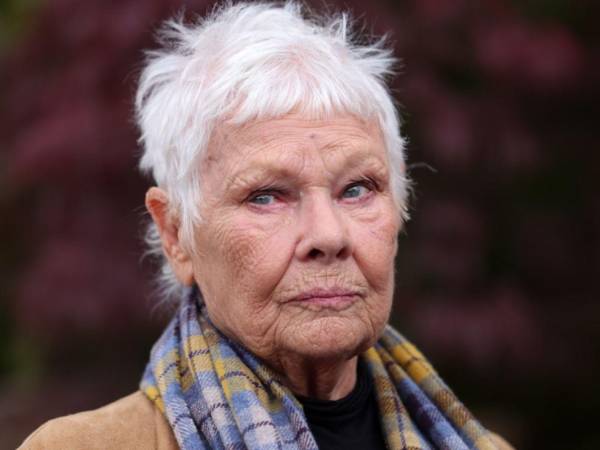 Ya no puedo estar en un escenario. Ya no puedo participar en una obra de teatro. Ya no puedo hacer cine. Ya no puedo leer, admitió el miércoles Judi Dench, de 91 años, al programa 'Today' de Radio 4 de la BBC.