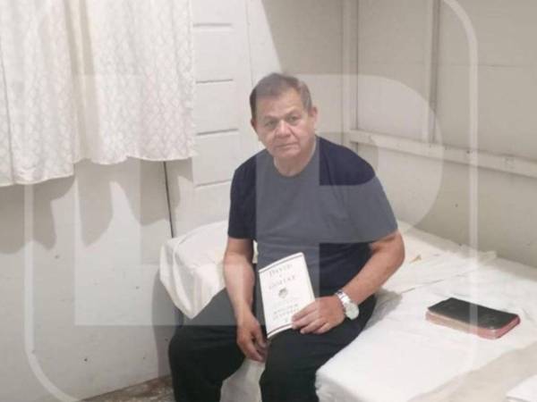 Fotografía de Romeo Vásquez Velásquez cundo fue llevado a prisión el 5 de enero del 2025.