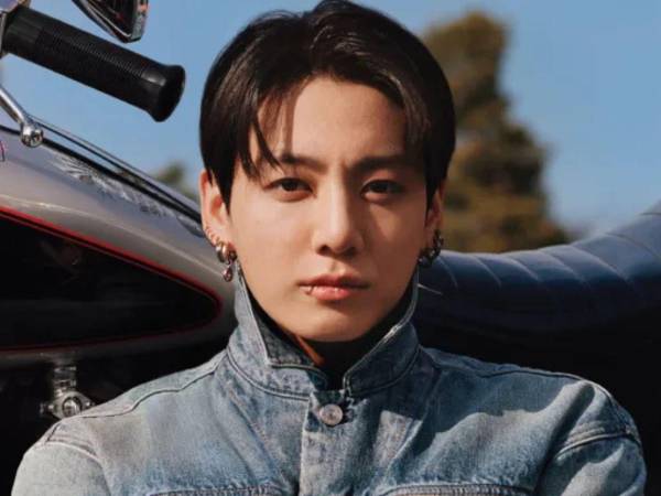 Jung Kook, integrante de BTS y embajador global de la marca Calvin Klein.