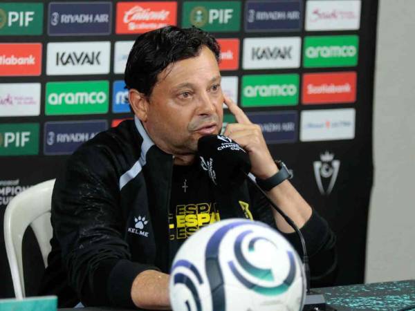 Jeaustin Campos se prepara para el duelo de vuelta ante LAFC en Copa de Campeones de la Concacaf.