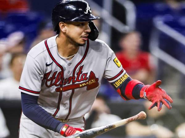 Mauricio Dubón sigue destacando con los Bravos de Atlanta.