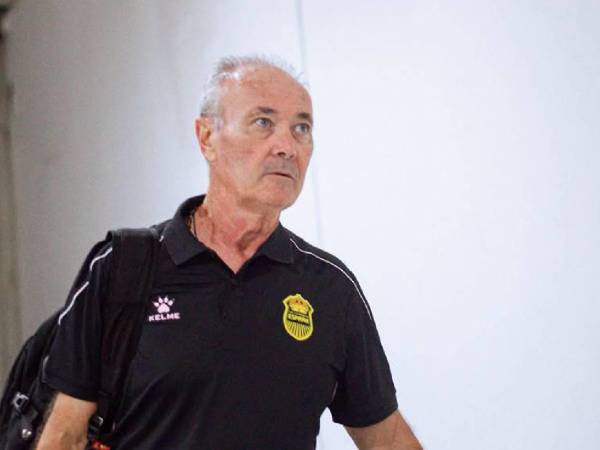Juan Ignacio Martínez acumula dos triunfos y una derrota como DT del Real España.