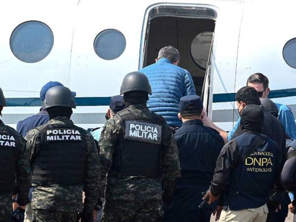 Fotografía de la extradición del expresidente Juan Orlando Hernández.