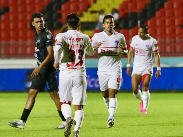 Olimpia se vio obligado a remontar para vencer al Victoria en el estadio Nacional.