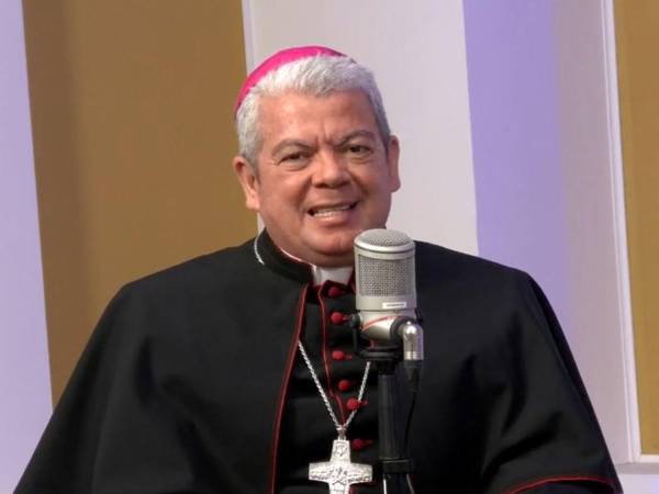 El obispo de la diócesis de Trujillo, Colón, monseñor Henry Ruiz.