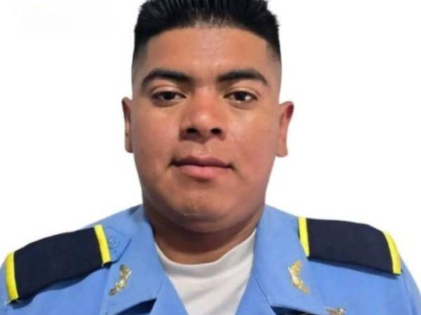 <b>Erlin Marin Izaguirre Sánchez es el policía que murió en el enfrentamiento.</b>