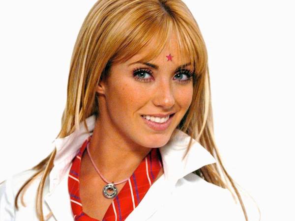 La actriz y cantante mexicana, Anahí, ícono de la cultura pop en América Latina y recordada por su papel protagónico en la telenovela Rebelde, vuelve a estar en el centro del debate digital.