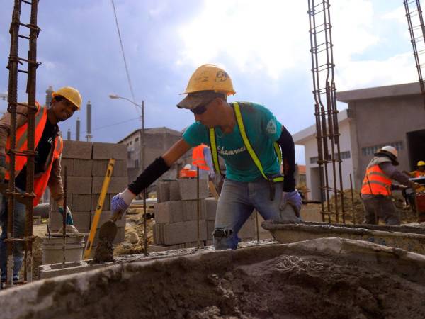 El sector construcción genera más de 250,000 empleos en Honduras.