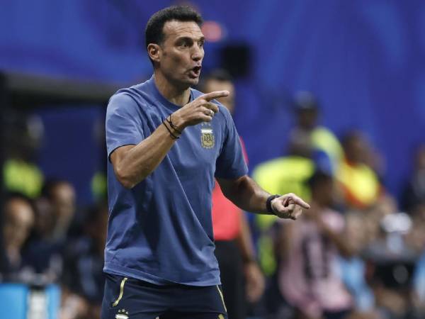 Lionel Scaloni durante la semifinal de Argentina ante Inglaterra en el Mundial 2026.