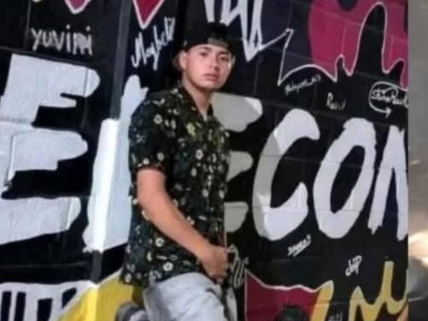 Foto en vida de Kelin Elías Castro Varela, el joven ayudante de buses que murió atropellado.