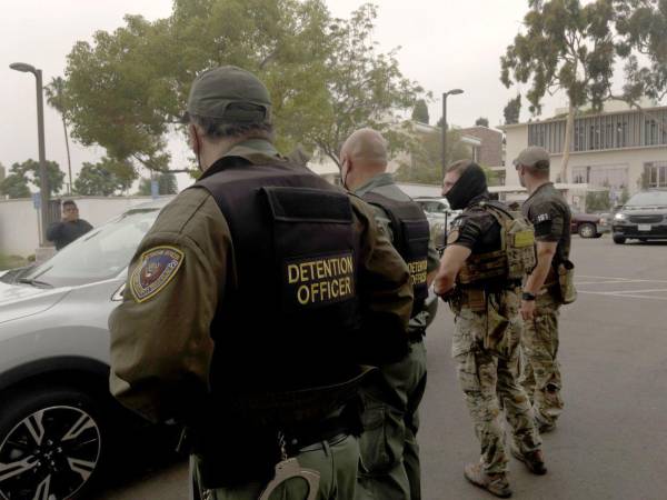 Las redadas migratorias en el área metropolitana de Los Ángeles comenzaron hace un mes y han generado un fuerte rechazo social.