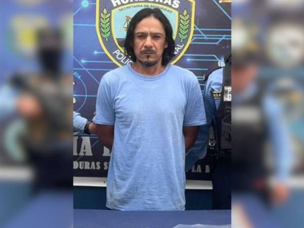 El detenido fue identificado con el alias de “Chuky”, de 43 años de edad, originario del departamento de Cortés.