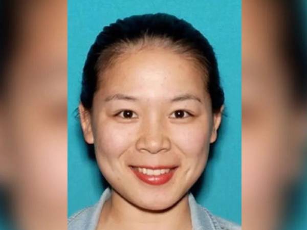 Según Bill Essayli, fiscal federal para California, Zhang viajó a Seattle en 2025 y, al seguir instrucciones de Pekín, vigiló a un “familiar cercano” de un “alto cargo” del Gobierno taiwanés.